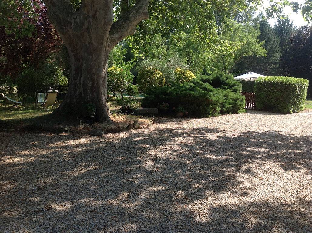 Grand mas provençal, de 18 à 26 personnes ( prix en fonction ) in Monteux, Vaucluse