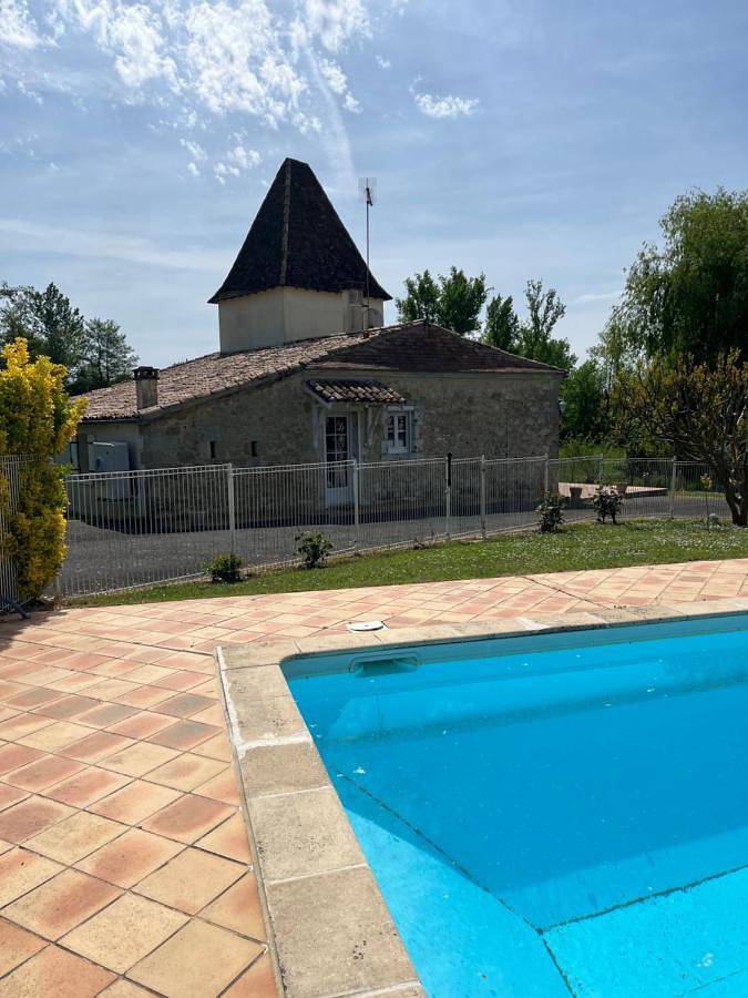 Ferienhaus für 6 Personen, mit Garten und Pool sowie Ausblick - 1