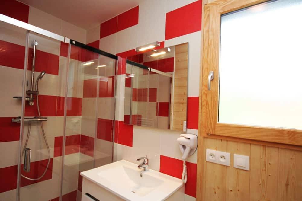 Chalet Mont-Dore avec terrasse, proche centre, 6 pers. in Mont-Dore, Parc naturel régional des Volcans d'Auvergne