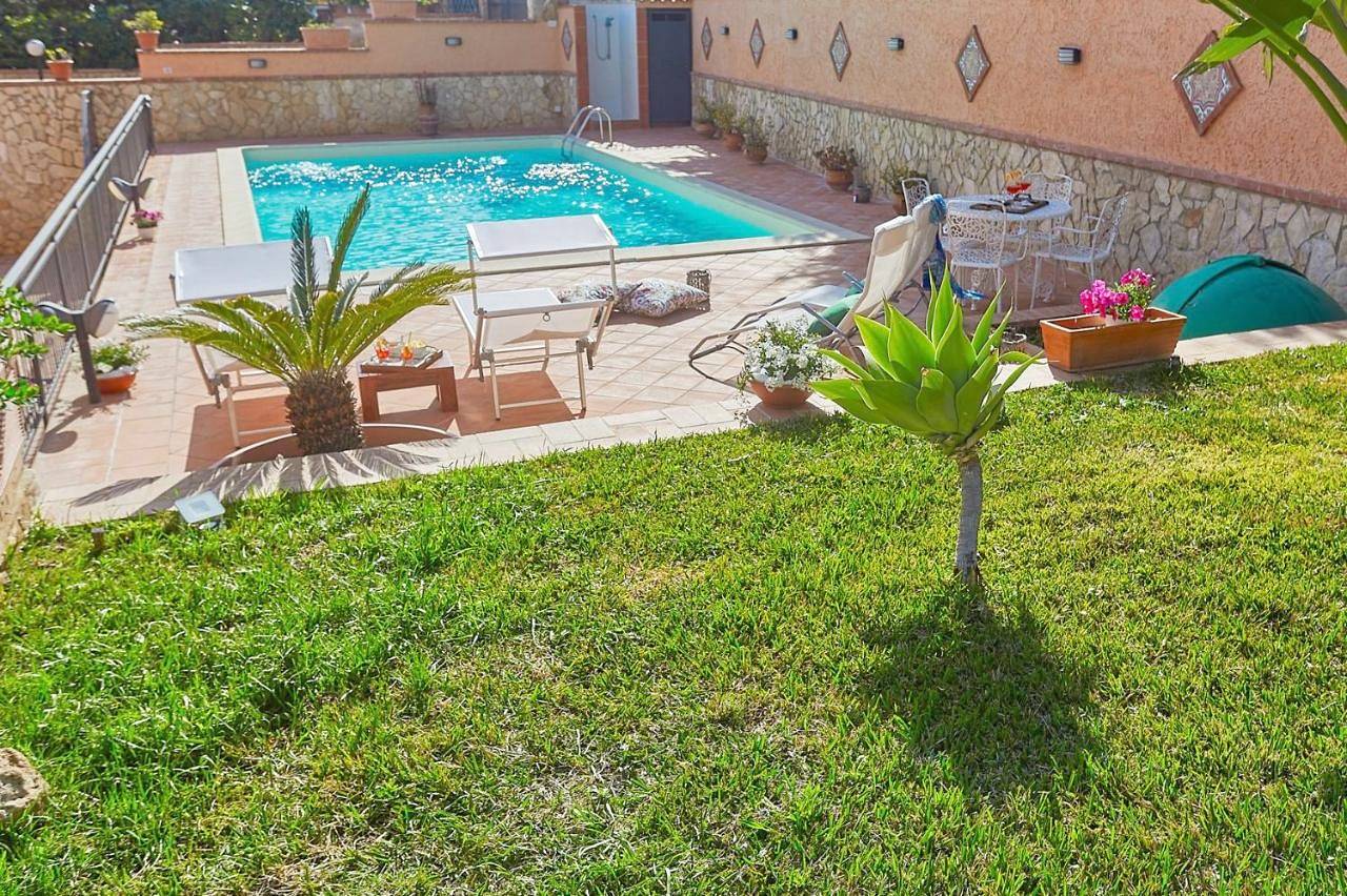 Villa in Altavilla Milicia, Provincia di Palermo