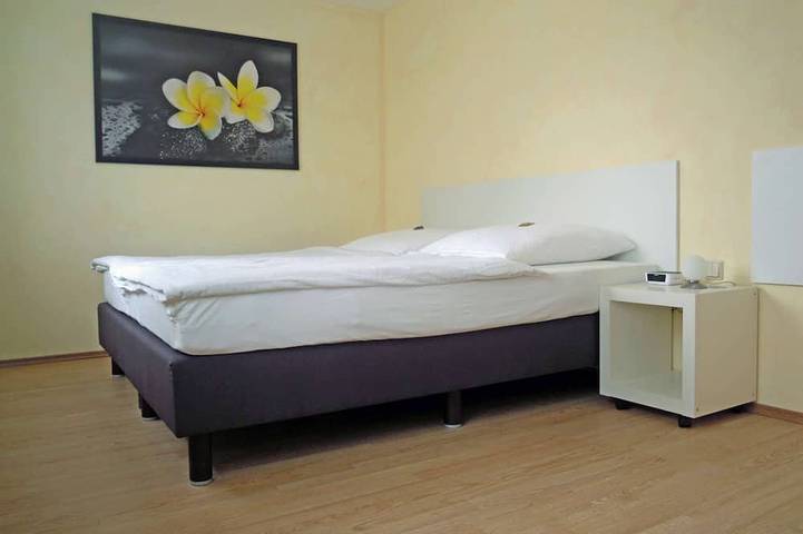Ferienwohnung für 7 Personen, mit Terrasse und Garten in Kranichfeld - 2
