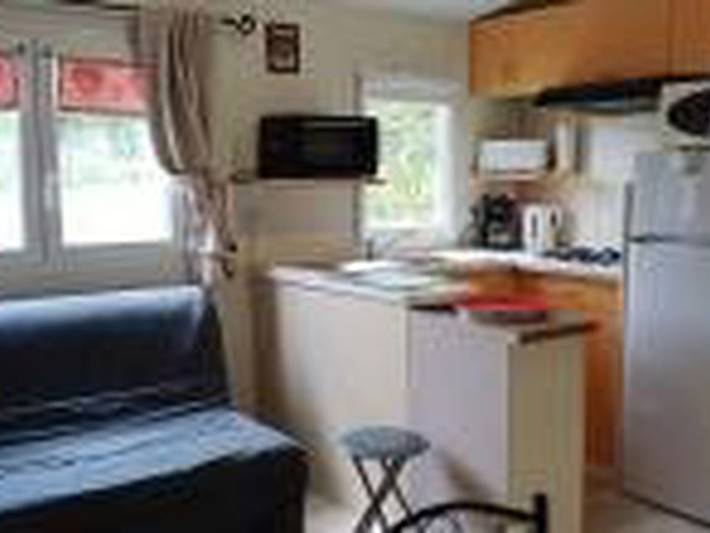 Mobil home pour 4 personnes, avec piscine à Sournia