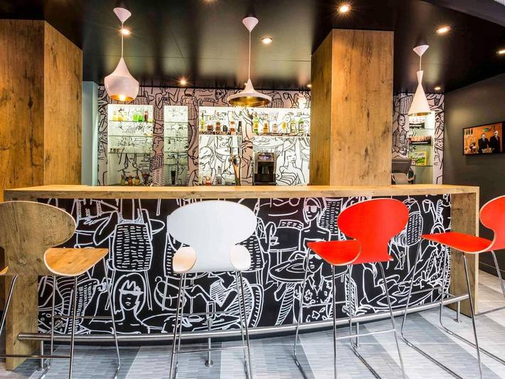 Hôtel pour 2 personnes, avec terrasse, animaux acceptés dans Office De Tourisme De La Rochelle - 4