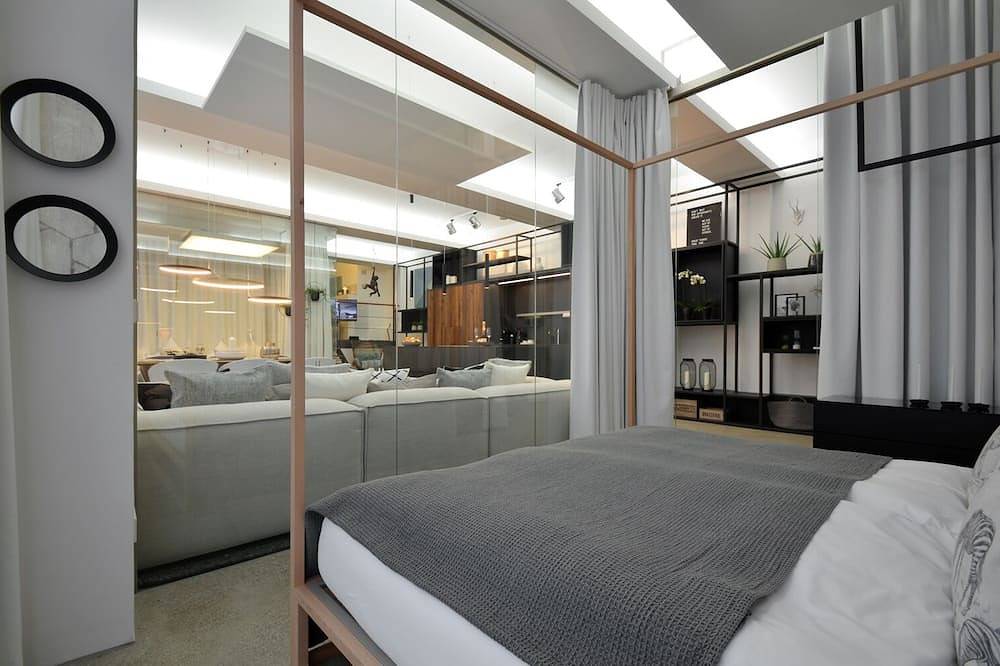 Entire apartment, Luxury Design-Apartment \"Omaruru\" in the center of Munich in Munich Ludwigsvorstadt, Munich