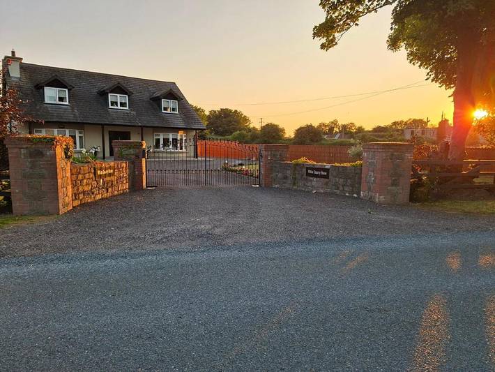 Holiday apartment for 2 people, with Garden and View in Navan