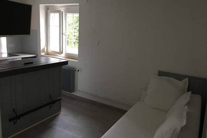 Gîte pour 4 personnes, avec jardin ainsi que terrasse et piscine dans Grandvillers - 2