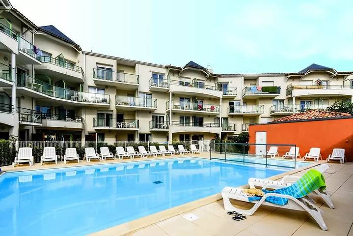 Gîte pour 4 personnes, avec piscine dans Port Olona - 2