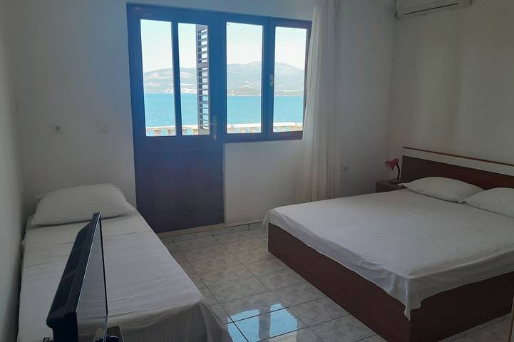 Ganze Wohnung, 1-Zimmer-Ferienwohnung am Strand Bucht Pjestata, Peljesac in Dubrovnik-Neretva