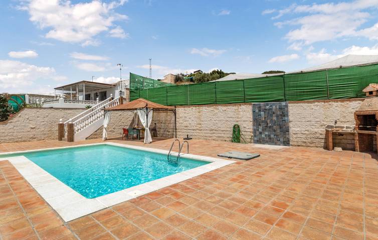 Ferienhaus für 4 Personen, mit Terrasse und Pool in Torrox - 2