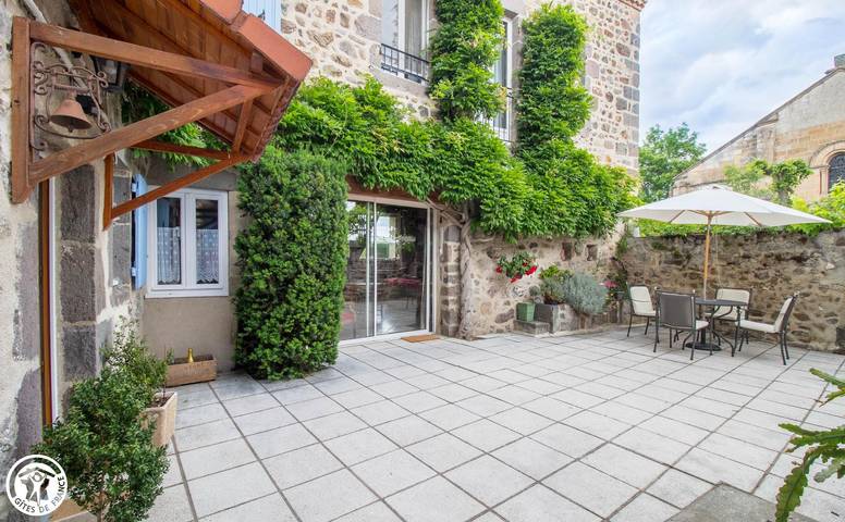Gîte pour 5 personnes, avec jardin à Montaigut-le-Blanc