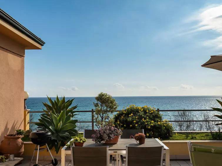 Haus 6 Personen in Aregai, Cipressa