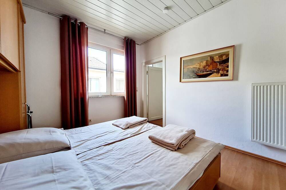 Ganze Wohnung, Haus Reins Nr. 1 - Small, lovingly furnished vacation apartment - close to the center in Zwischenahner Meer, Bad Zwischenahn