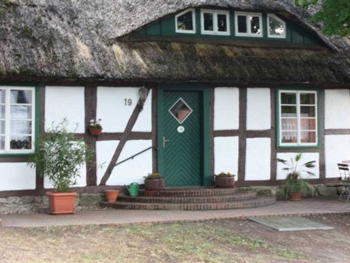 Ferienwohnung für 3 Personen, mit Balkon und Garten in Kargow