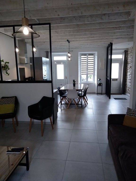 Gîte pour 8 personnes, avec jardin ainsi que terrasse et jacuzzi dans les Deux-Sèvres - 3