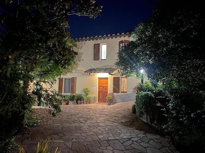 Maison d’hôte pour 2 personnes, avec vue et jardin, animaux acceptés à Sienne - 2