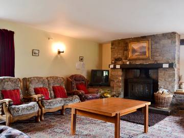 Holiday Rental for 18 People in Shropshire, West Midlands, Photo 1