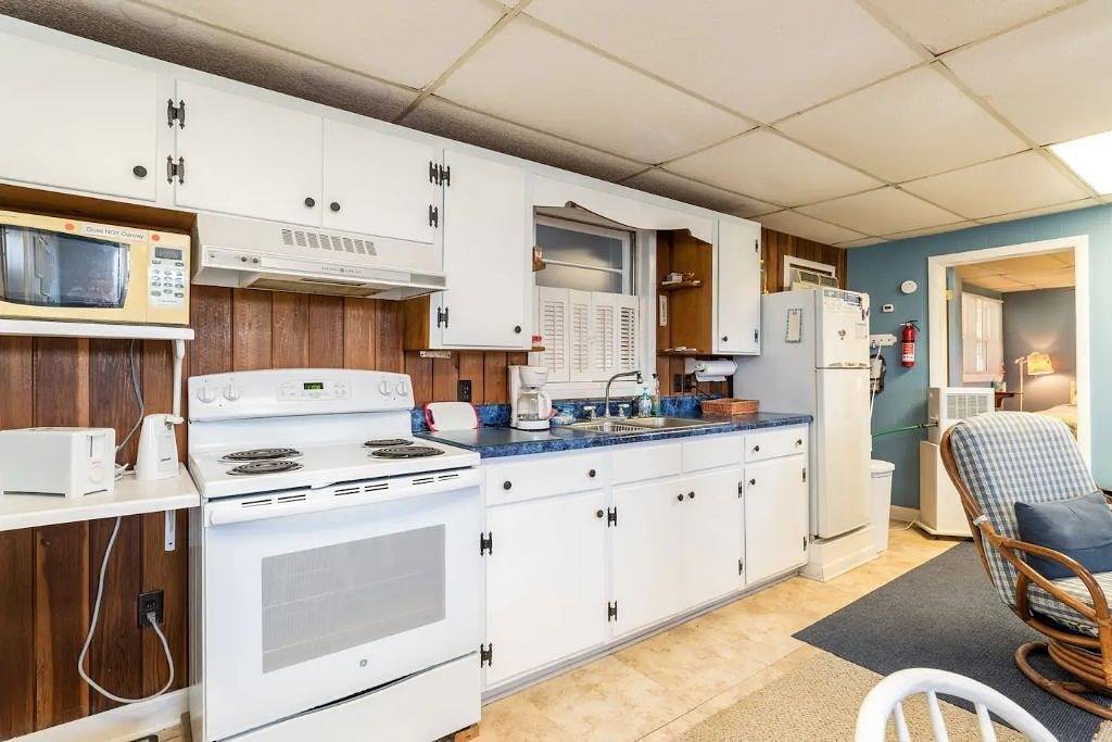 Ganze Wohnung, Seepferdchen Cottage Downstairs - Beachside Living in Nags Head, Dare County