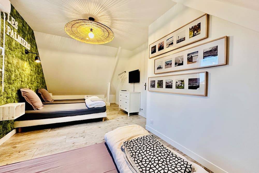 Les Palmiers in Saint-Benoît-de-l'Aure, Bayeux region