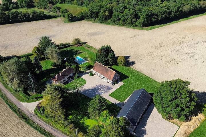 Location de vacances pour 45 personnes, avec terrasse et vue ainsi que piscine et sauna, animaux acceptés à Saint-Privé - 3