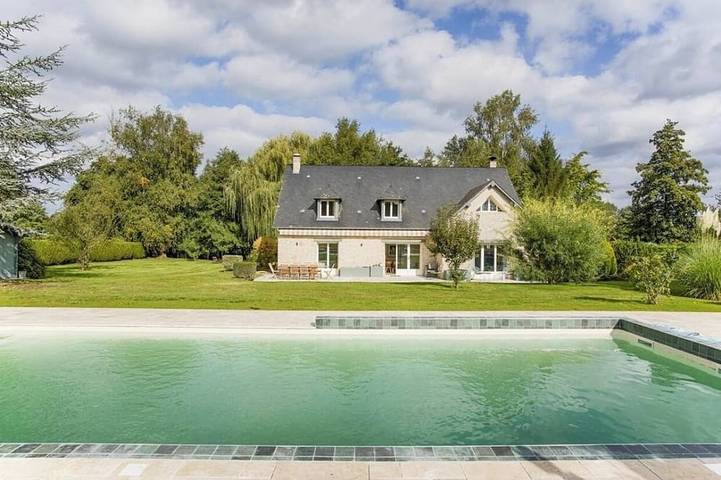 Location de vacances pour 12 personnes à Saint-Étienne-la-Thillaye