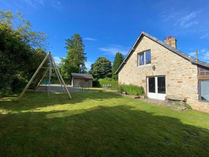 Location de vacances pour 4 personnes, avec jardin et terrasse à Lonlay-l'Abbaye - 2