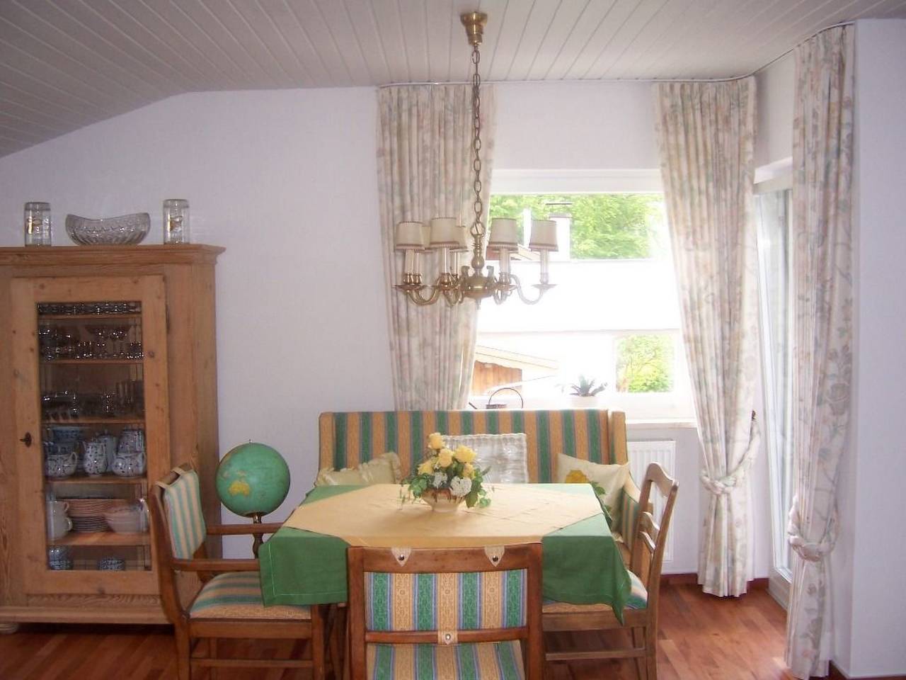 Ganze Wohnung, Wohnung in Bergen und Panoramablick in Bergen (Chiemgau), Chiemsee