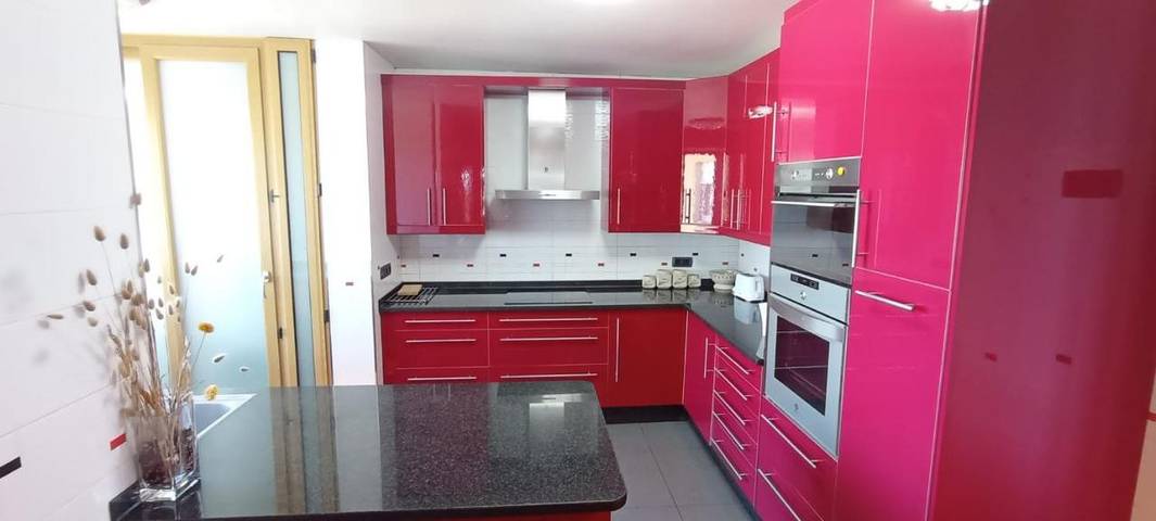 Gîte pour 6 personnes, avec Terrasse et Vue à Cervo (Espagne)