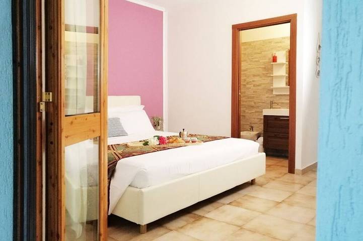 Entire apartment, HoliHome_Mediterraneo - Splendid, 50m from the sea in Odeon (Tortoreto), Tortoreto Region