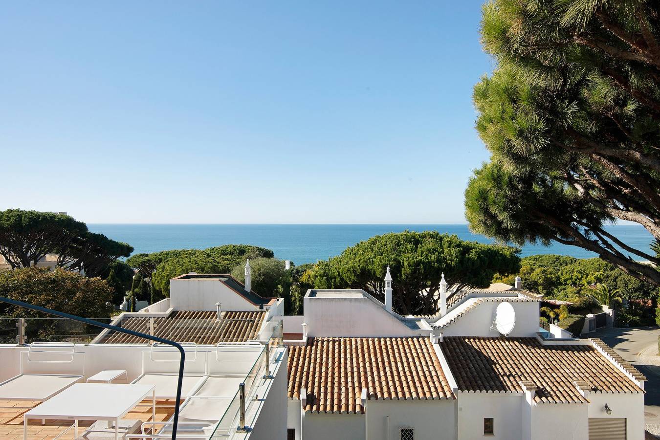 Villa „Allan“ mit Meerblick, Wlan und Klimaanlage in Vale do Lobo, Almancil
