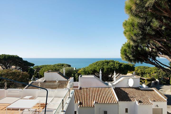 Villa 'Allan' com Vista Mar, Wi-Fi e Ar Condicionado in Vale do Lobo, Almancil
