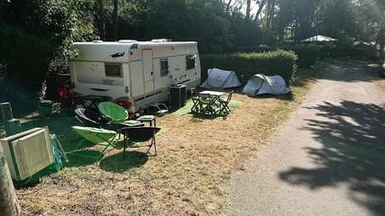 Camping pour 5 Personnes dans Ombrée-d'Anjou, Région de Segré, Photo 3