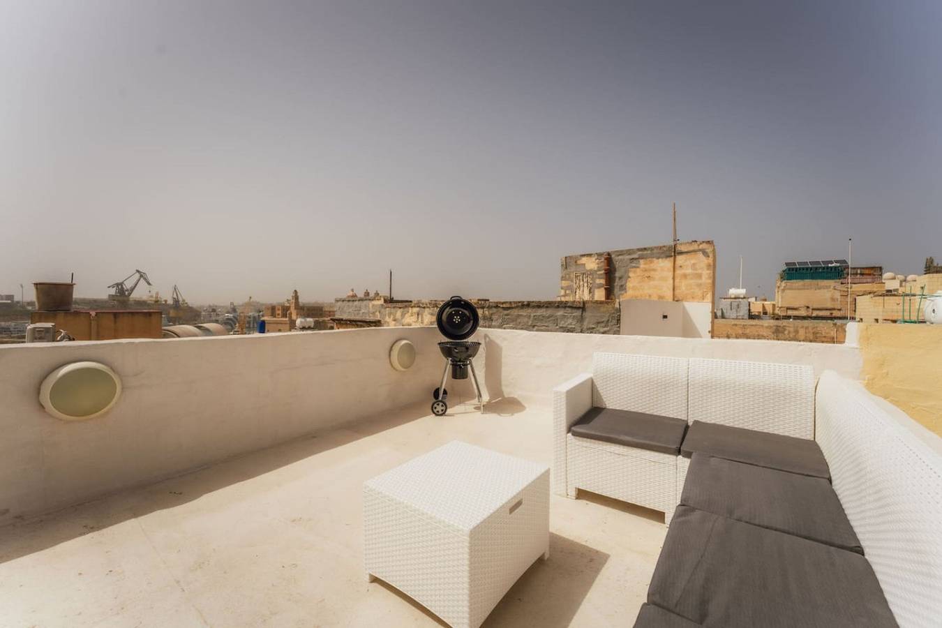 Charming Bormla Stay | Terrace Bbq & Pool Table in Cospicua, Insel Malta