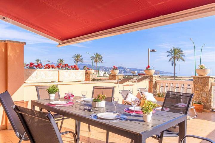 Ferienwohnung für 4 Personen, mit Terrasse und Garten sowie Pool in Empuriabrava