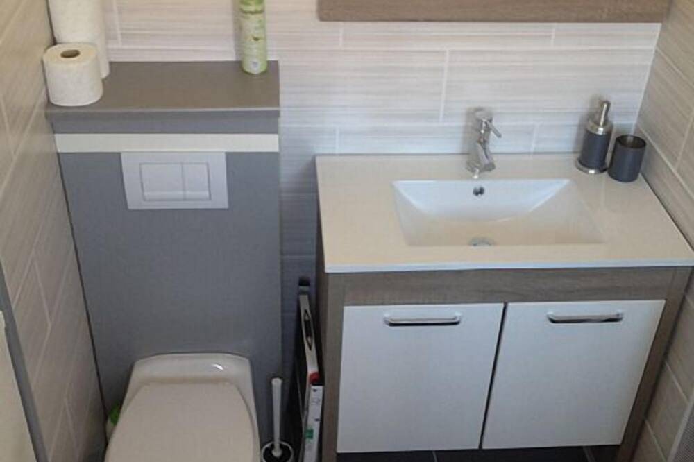 Ganze Wohnung, Le Pradet - Studio 4 pers 10 Minuten zu Fuß zum Strand in Le Pradet, Toulon Region