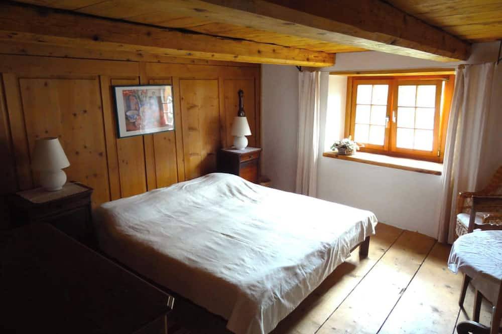Ganze Wohnung, Haus Nicca, (Splügen). in Rheinwald, Hinterrhein