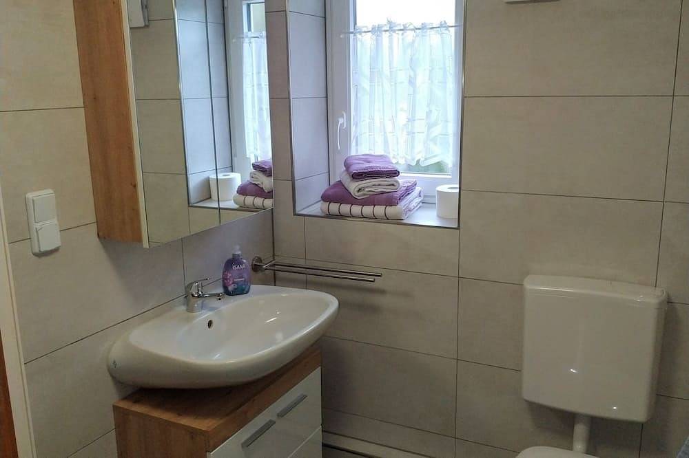 Ganze Wohnung, Ferienwohnung (45qm) mit Garten und Terrasse, Hunde willkommen in Bad Brückenau, Rhön-Bayern