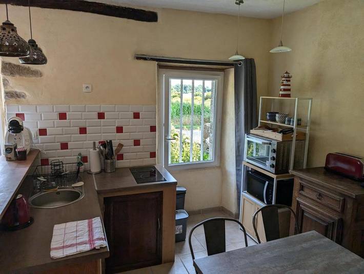 Gîte pour 3 personnes, avec jardin et piscine à Landévant - 4