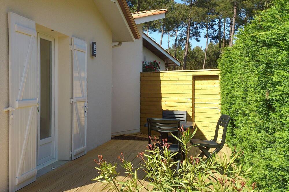 Appartement entier, Soleil & détente dans studio indépendant avec terrasse sans vis-à-vis in Andernos-les-Bains, Région d'Arcachon