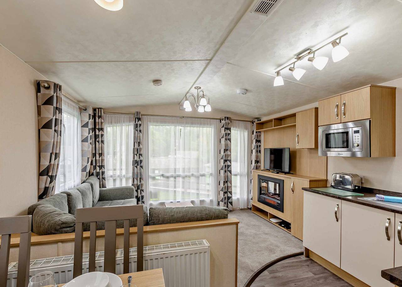 Bronze Premium 2 Bedroom Caravan, Sleeps 6 in Bowness-on-Windermere, Lake District
