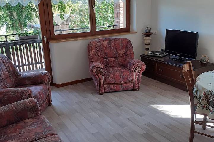 Gîte pour 3 personnes, avec balcon et jardin à Le Hohwald