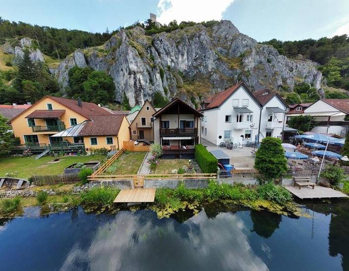 Ganze Wohnung, Ferienhaus am blauen Wasser in Essing, Altmühltal