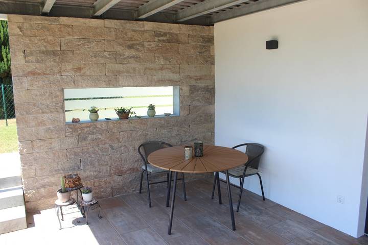 Ganze Wohnung, Ferienwohnung '2' mit gemeinsamer Terrasse, gemeinsamem Garten und Wlan in Herdwangen-Schönach, Region Bodensee-Oberschwaben