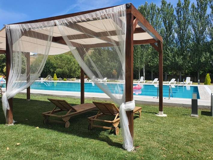 Chalet para 2 personas, con sauna y vistas además de jardín y piscina en Castilla y León - 4