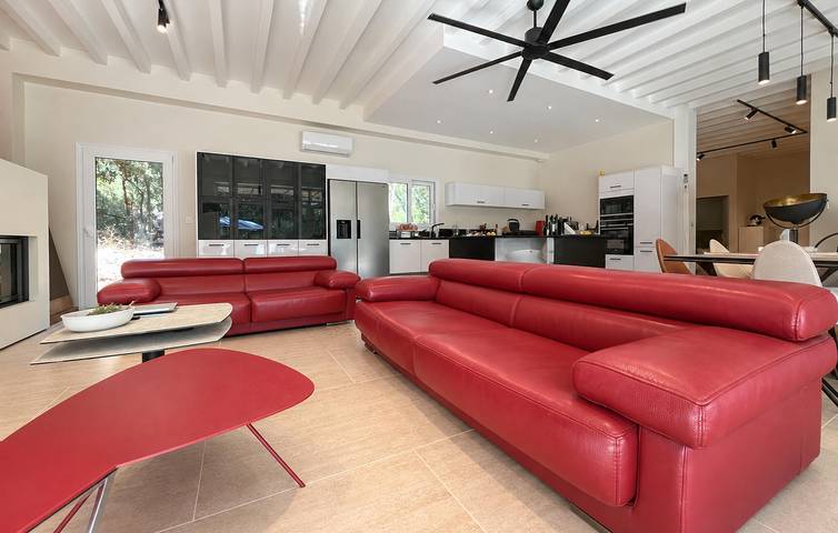 Acogedor apartamento de 200 m² con piscina y wifi, cerca del centro de Méjannes-le-Clap in Méjannes-le-Clap, Región de Alès