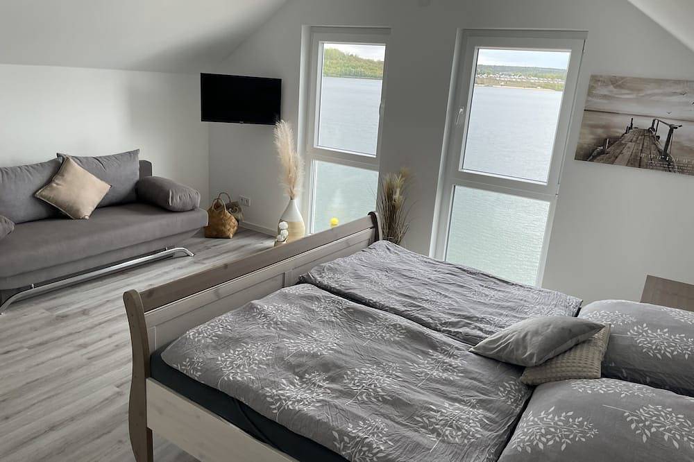Ferienhaus Heinz, direkt am See mit eigenem Badesteg! in Mücheln (Geiseltal), Saale-Unstrut
