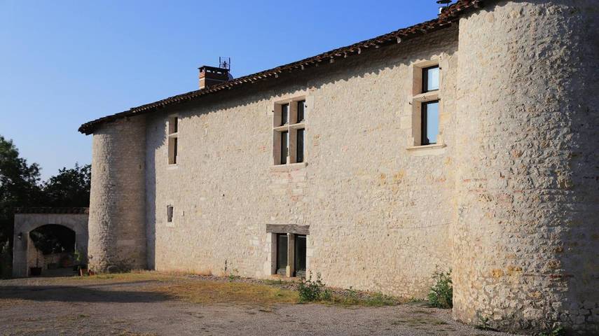 Chambre d’hôte pour 6 personnes, avec vue ainsi que jardin et terrasse à Senouillac - 4