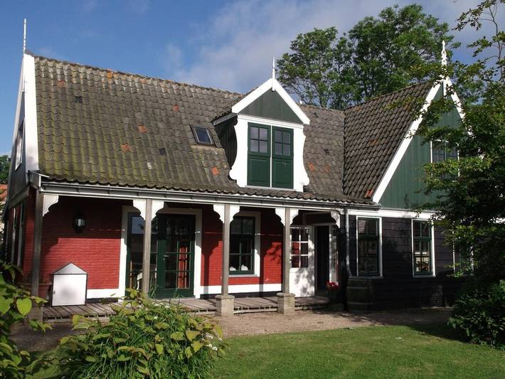Vakantiehuis voor 10 personen, met Terras en Tuin in Hippolytushoef