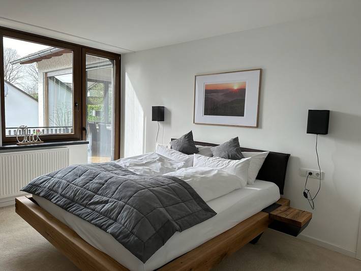 Ganze Wohnung, Ferienwohnung 'Zum Wilzenberg' mit Bergblick, Balkon und WLAN in Schmallenberg, Hochsauerlandkreis