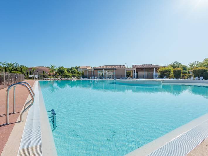 Chalet para 4 personas, con piscina para niños además de terraza y piscina, Familias con niños - 1