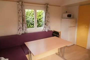 Mobil home pour 4 personnes à Thonac